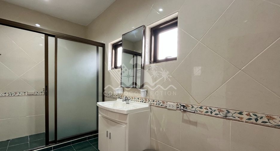 For rent 5 bedrooms house in Bang Lamung, Chonburi