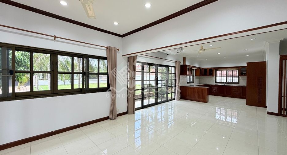 For rent 5 bedrooms house in Bang Lamung, Chonburi