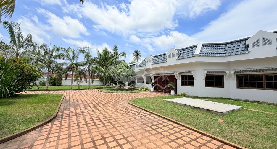 For rent 5 bedrooms house in Bang Lamung, Chonburi