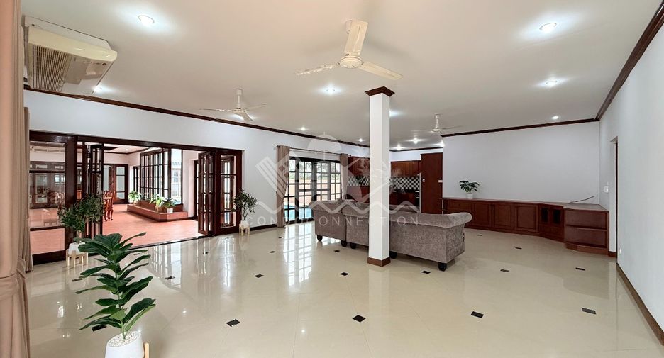 For rent 5 bedrooms house in Bang Lamung, Chonburi