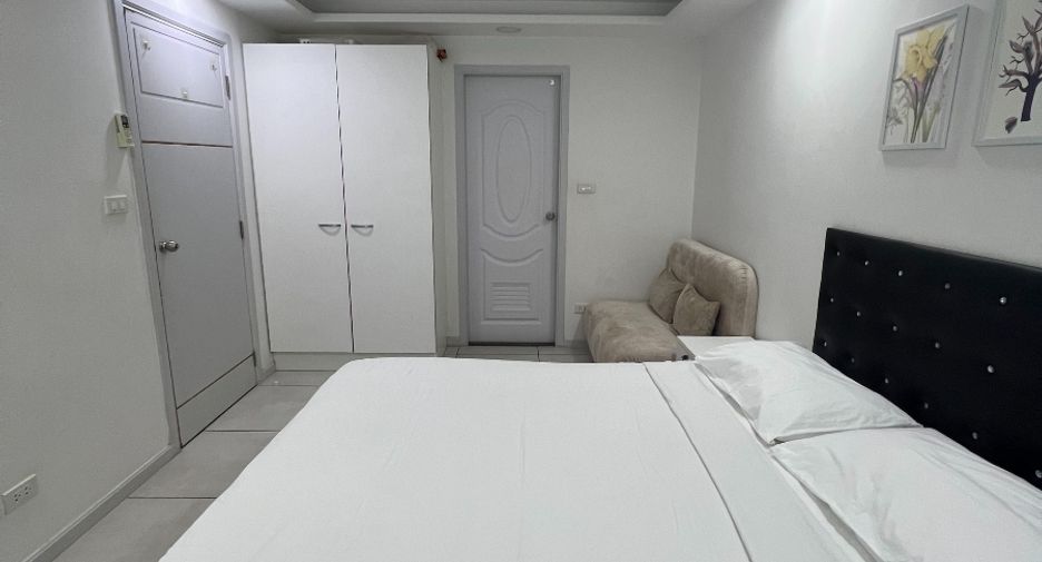 For sale 1 bed condo in Pratumnak, Pattaya
