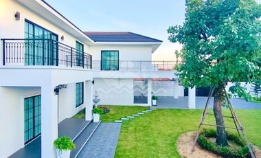 Haus zum Kauf mit 5 Zimmer in East Pattaya, Pattaya