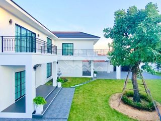 For sale 5 bedrooms house in Bang Lamung, Chonburi