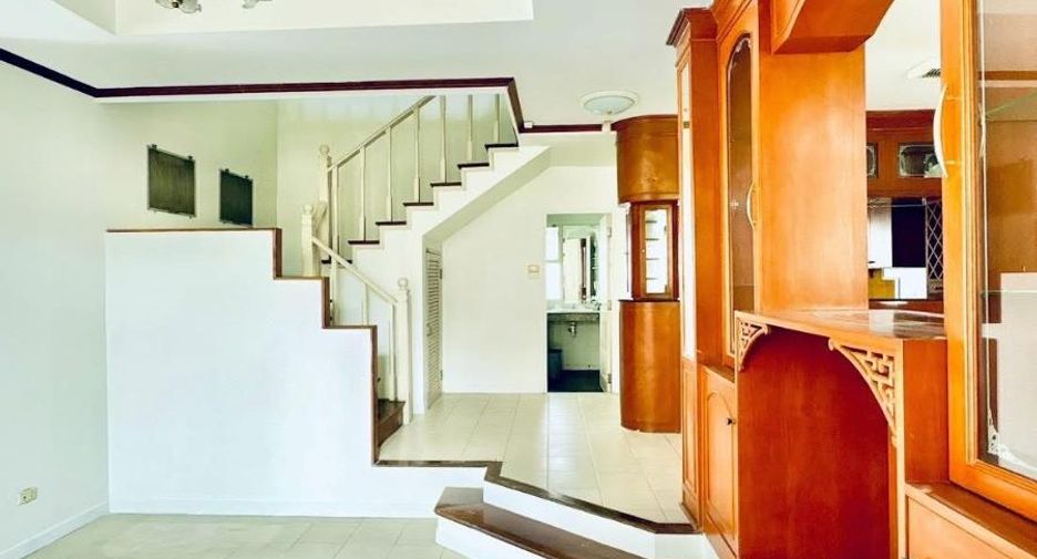 À vendre 4 chambres maison à Jomtien, Pattaya