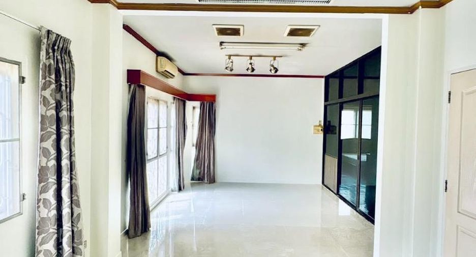 À vendre 4 chambres maison à Jomtien, Pattaya