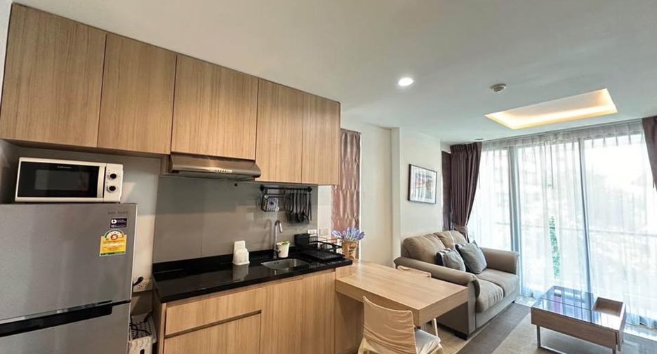 For sale 1 bed condo in Central Pattaya, Pattaya