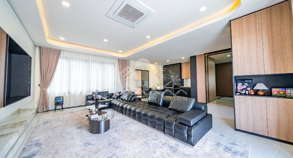 Haus zum Kauf mit 5 Zimmer in East Pattaya, Pattaya