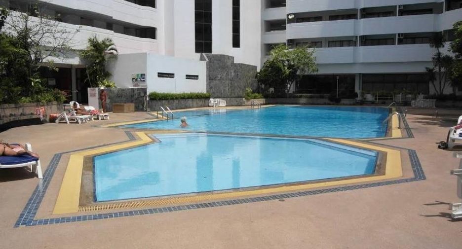 For sale 2 bedrooms condo in Jomtien, Pattaya