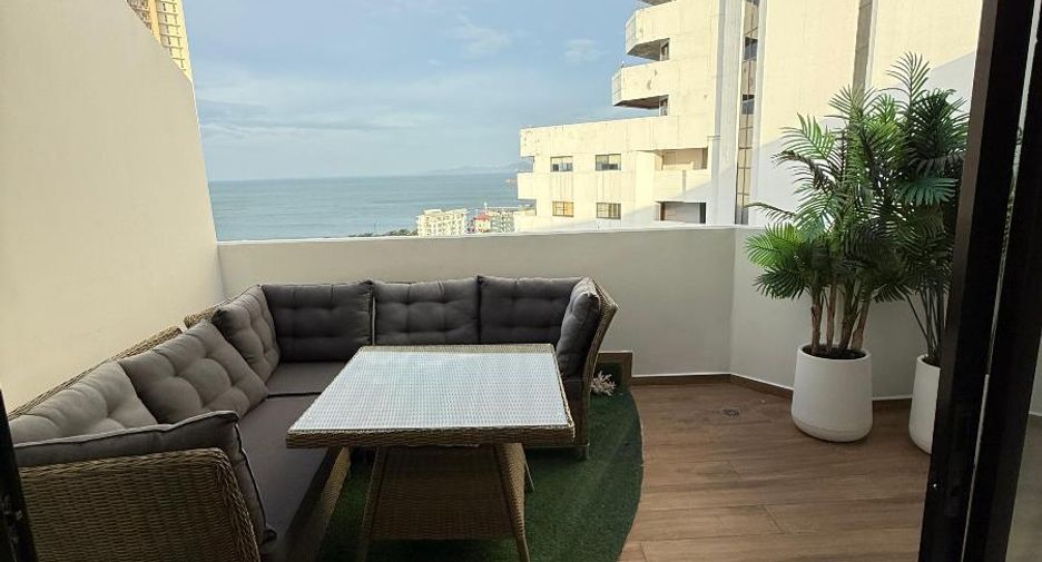 For sale 2 bedrooms condo in Jomtien, Pattaya