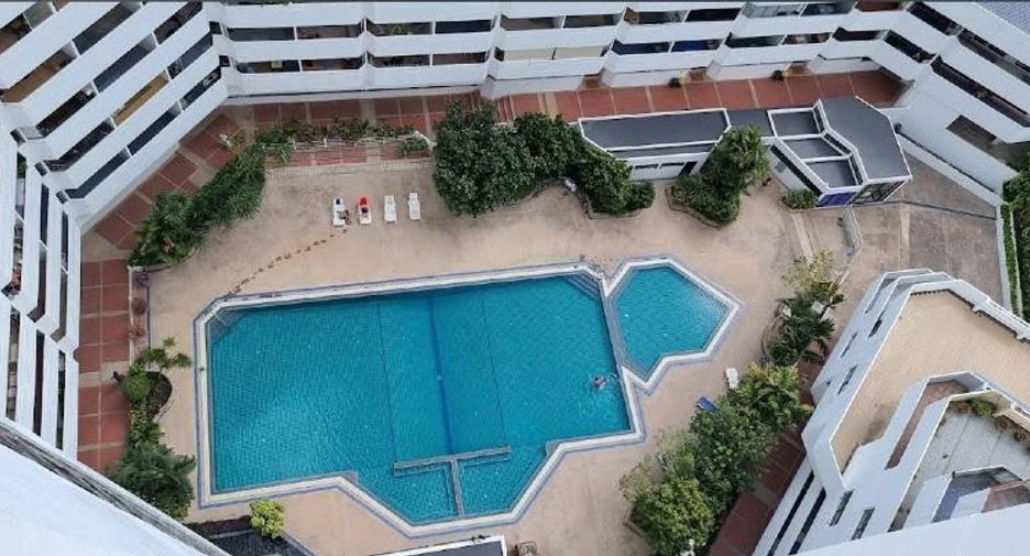 For sale 2 bedrooms condo in Jomtien, Pattaya