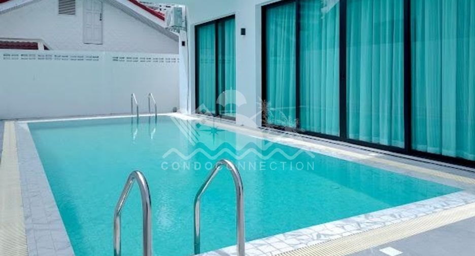 For sale 5 bedrooms house in Pratumnak, Pattaya