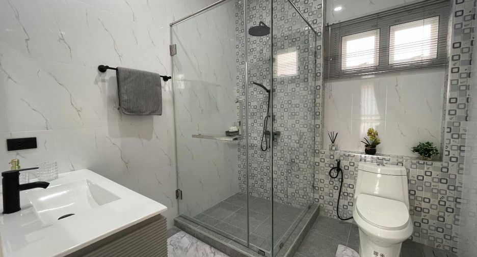 À vendre 3 chambres maison à Huay Yai, Pattaya