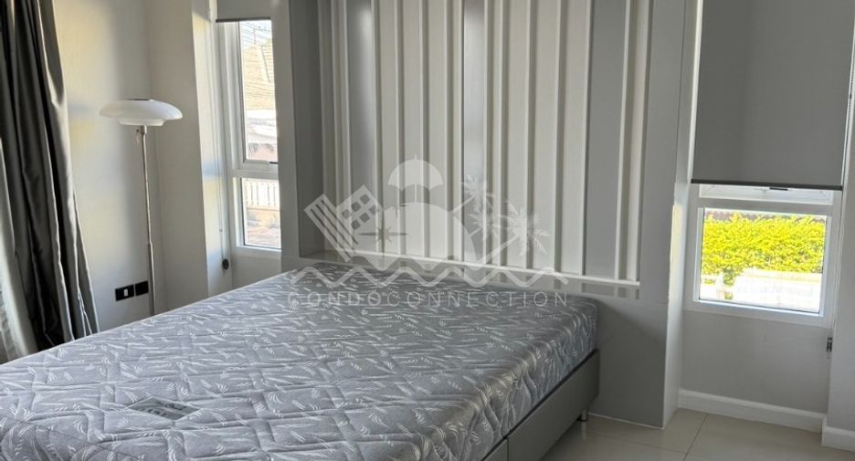 For rent 4 bedrooms house in East Pattaya, Pattaya