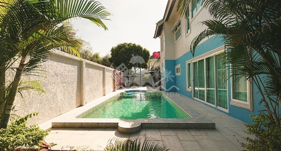 For rent 4 bedrooms house in East Pattaya, Pattaya