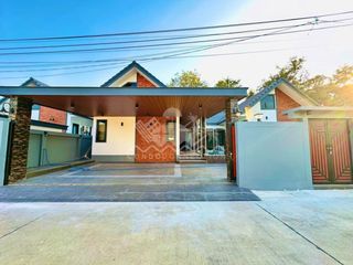 Haus zum Kauf mit 3 Zimmer in Bang Lamung, Chonburi