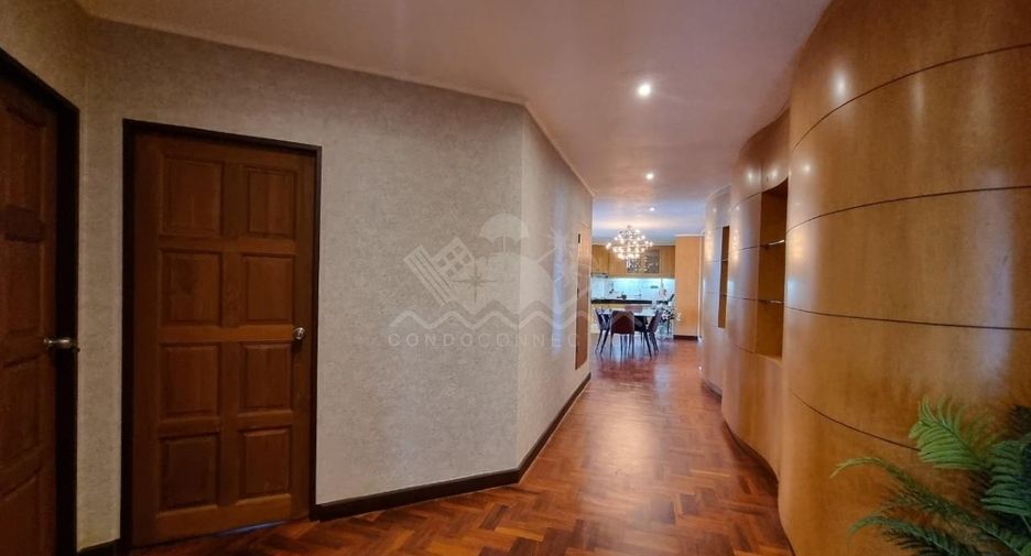 For rent 3 bedrooms condo in Sattahip, Chonburi