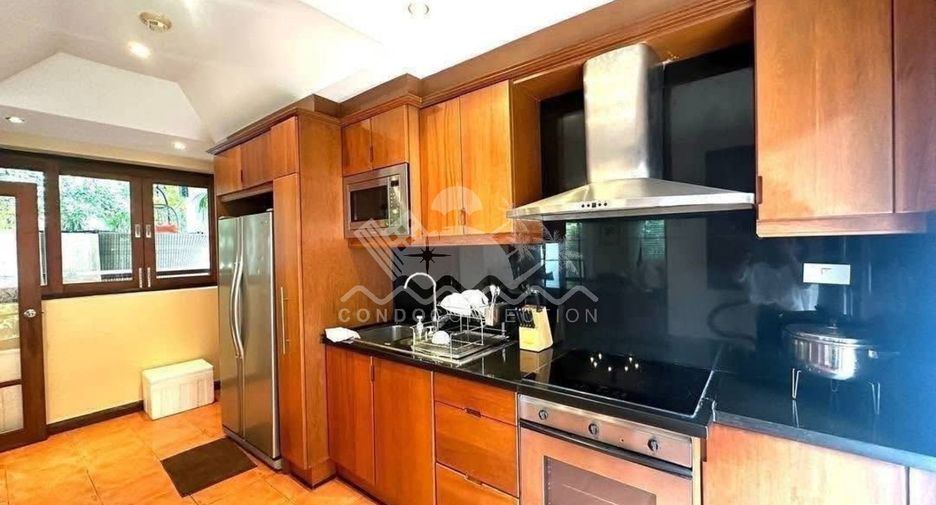 For sale 4 bedrooms house in Jomtien, Pattaya