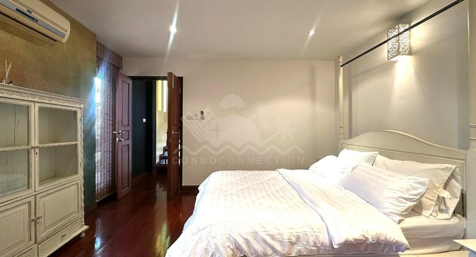 For sale 4 bedrooms house in Jomtien, Pattaya