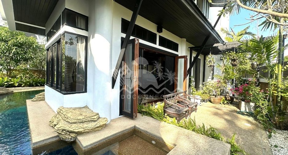 For sale 4 bedrooms house in Jomtien, Pattaya