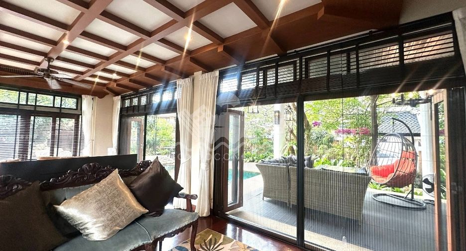 For sale 4 bedrooms house in Jomtien, Pattaya