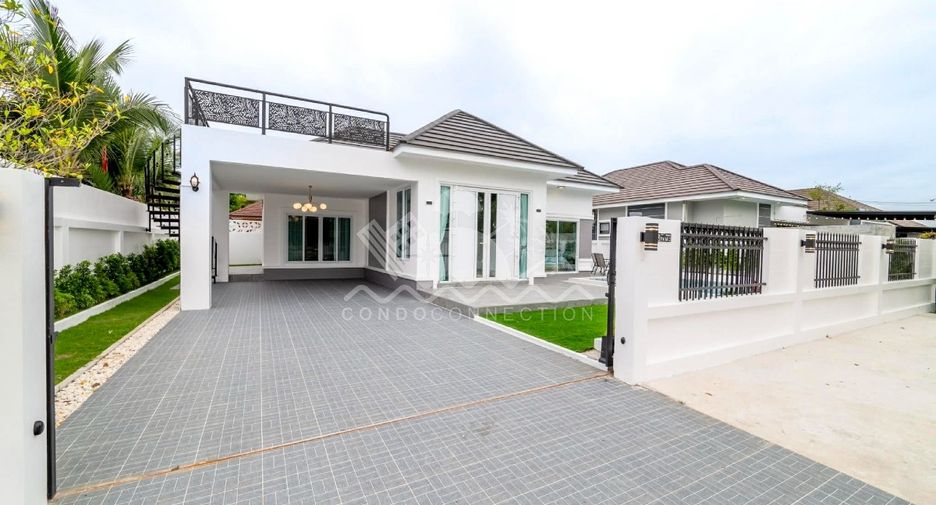 For sale 3 bedrooms house in East Pattaya, Pattaya