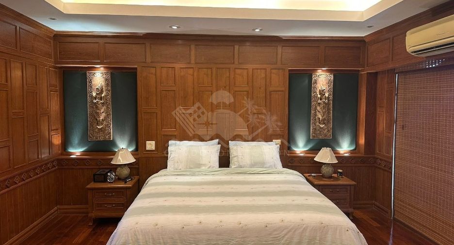 For sale 2 bedrooms condo in Pratumnak, Pattaya
