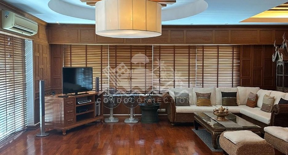 For sale 2 bedrooms condo in Pratumnak, Pattaya