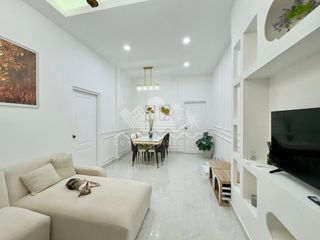À louer 3 chambres maison à Bang Lamung, Chonburi