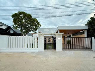 À louer 3 chambres maison à Bang Lamung, Chonburi