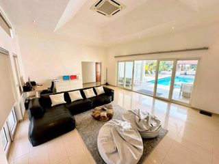 Casa en venta de 4 habitaciones en Bang Lamung, Chonburi