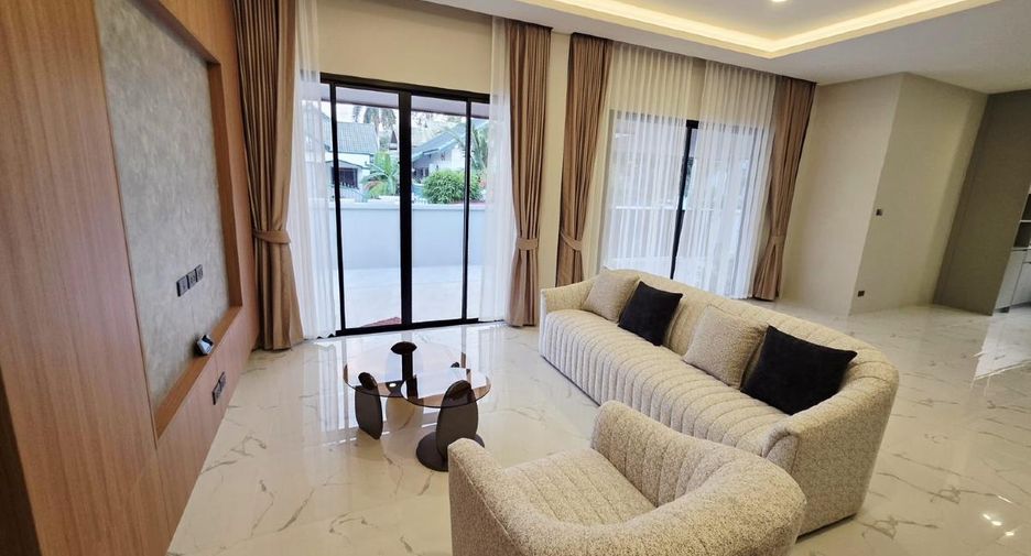 For sale 4 bedrooms house in East Pattaya, Pattaya