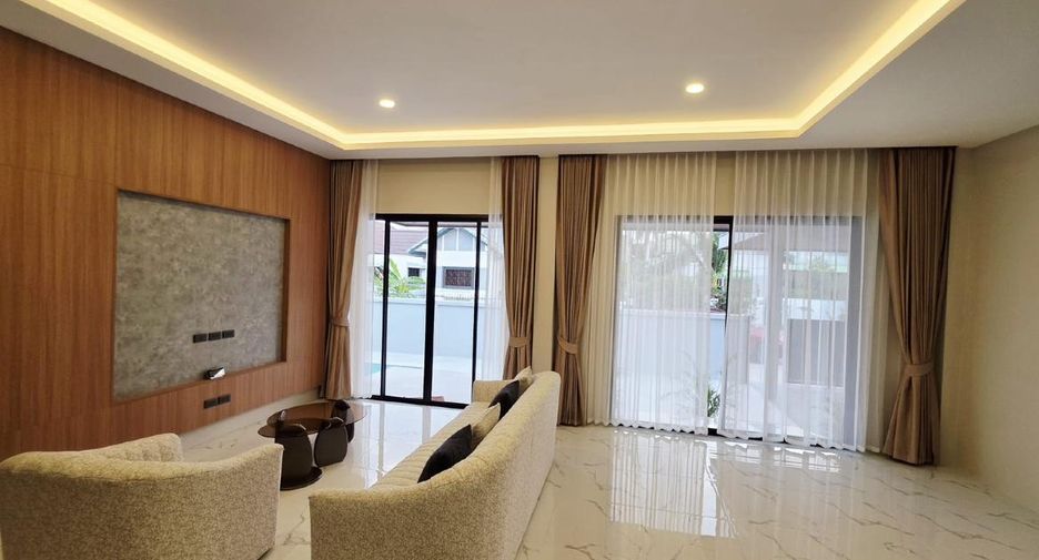 For sale 4 bedrooms house in East Pattaya, Pattaya