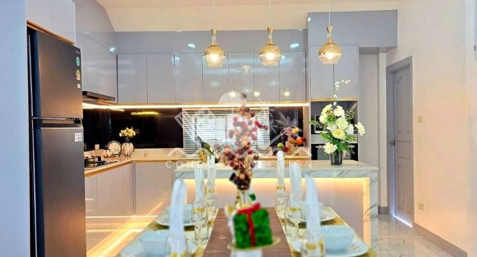 Haus zum Kauf mit 5 Zimmer in East Pattaya, Pattaya