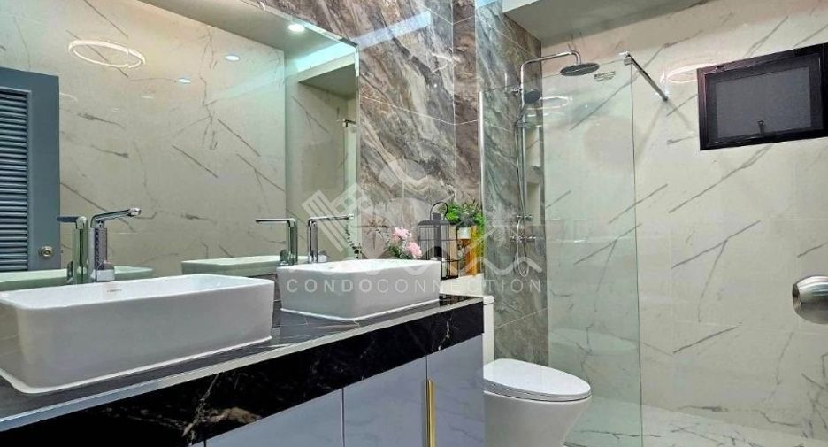 Haus zum Kauf mit 5 Zimmer in East Pattaya, Pattaya