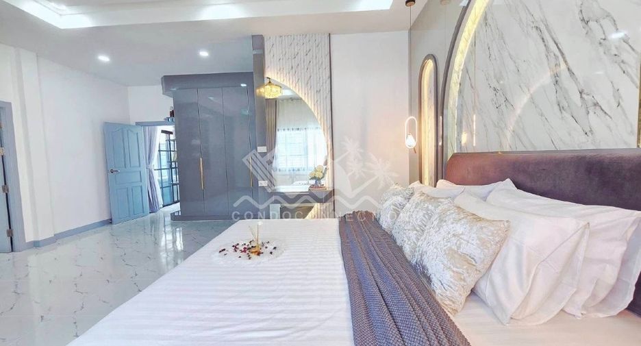Haus zum Kauf mit 5 Zimmer in East Pattaya, Pattaya