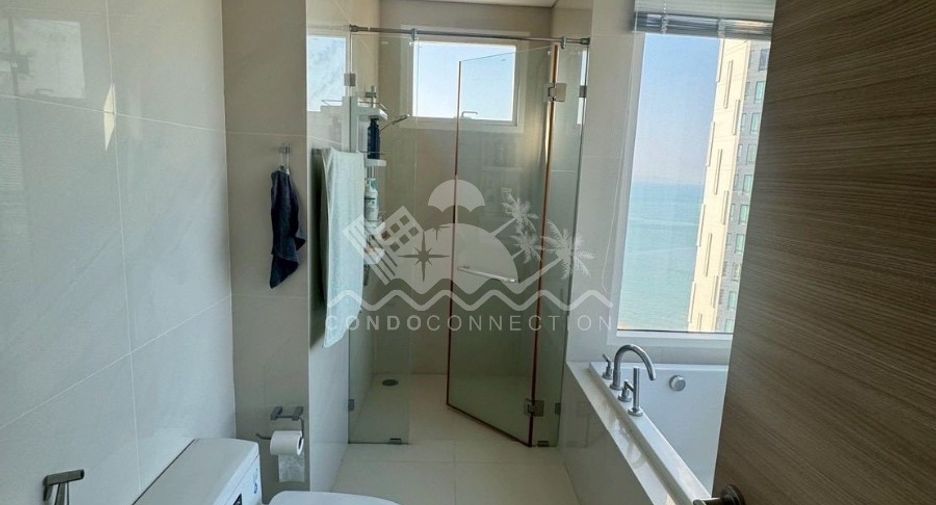 For sale 2 bedrooms condo in Jomtien, Pattaya