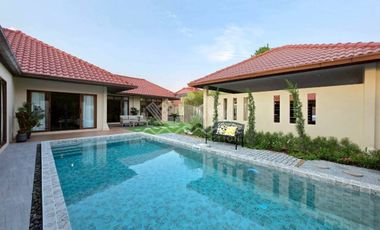 For rent 4 bedrooms house in Huay Yai, Pattaya