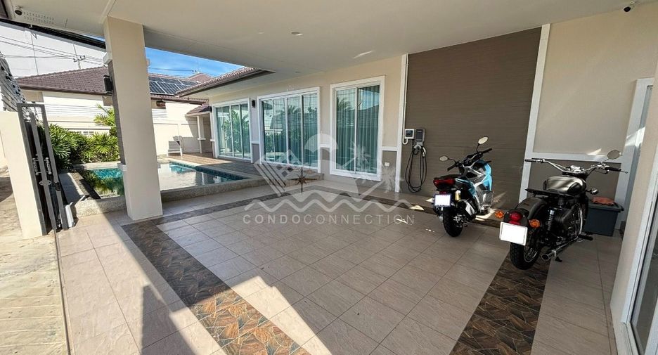 For sale 3 bedrooms house in Huay Yai, Pattaya
