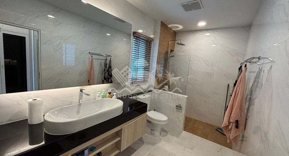 For sale 3 bedrooms house in Huay Yai, Pattaya