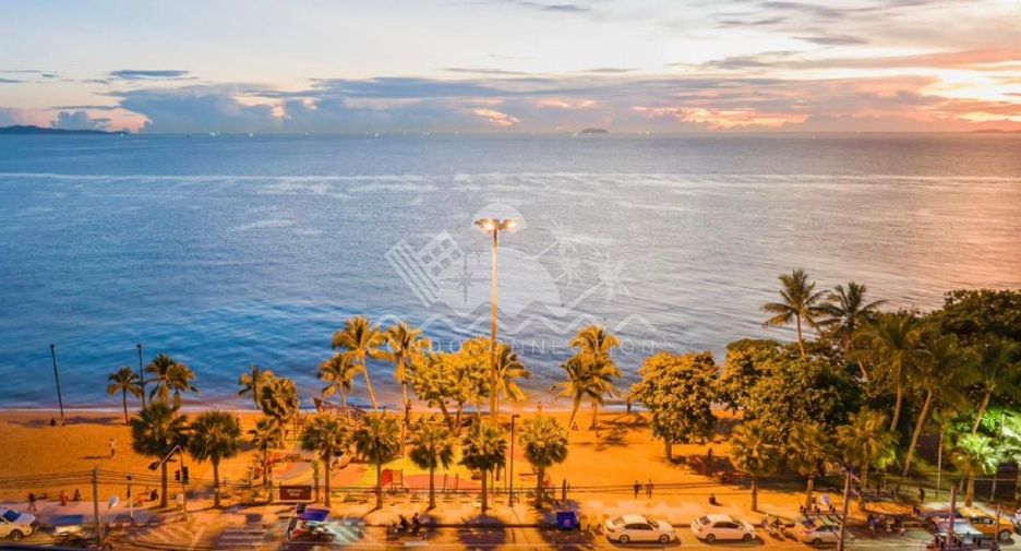 For sale 3 bedrooms condo 