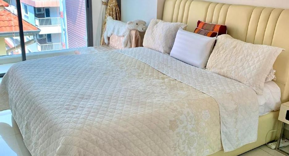 For sale 1 bed condo in Bang Lamung, Chonburi