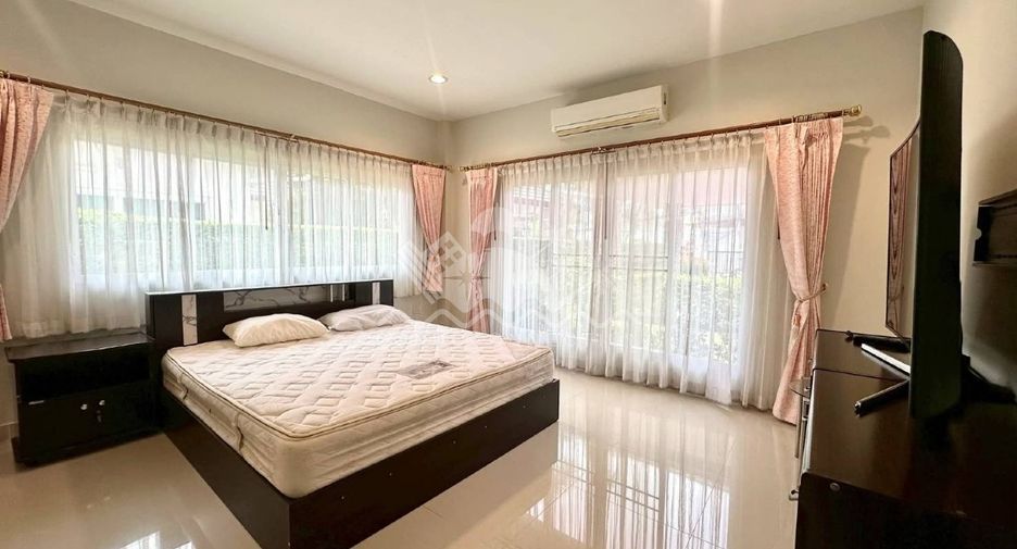 À louer 3 chambres maison à East Pattaya, Pattaya