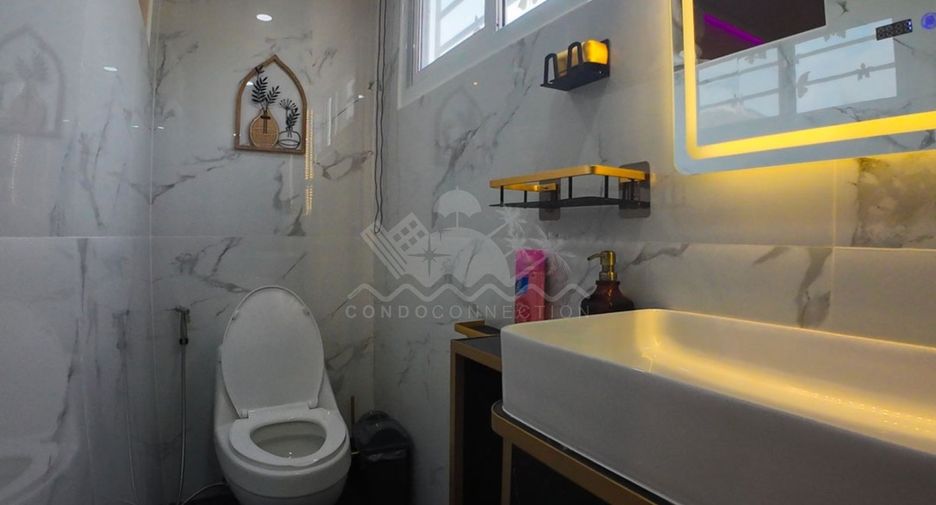 À vendre 4 chambres maison à East Pattaya, Pattaya