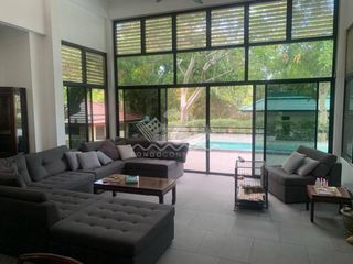 Casa en venta de 4 habitaciones en Bang Saray, Pattaya
