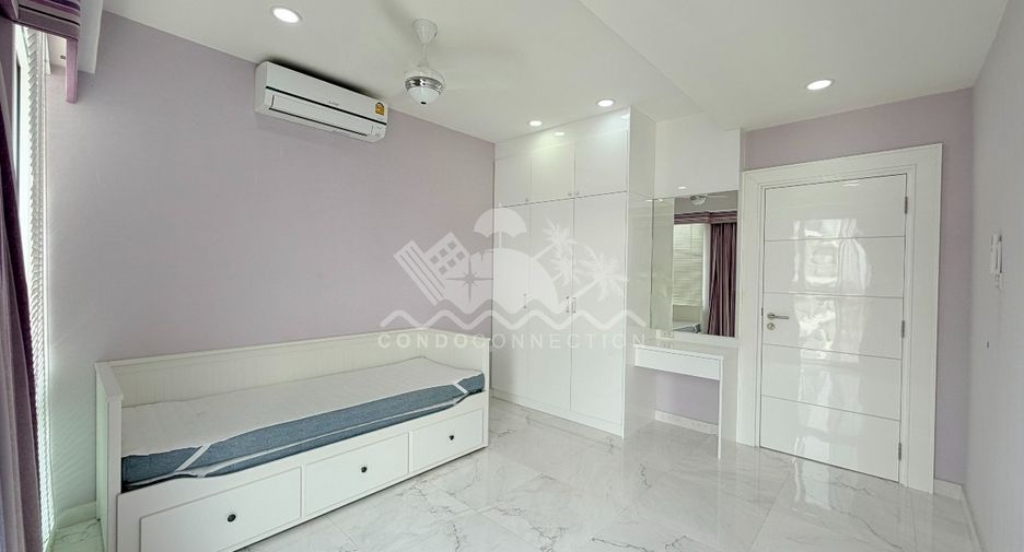For sale そして for rent 3 ベッドルーム condo in Pratumnak, Pattaya