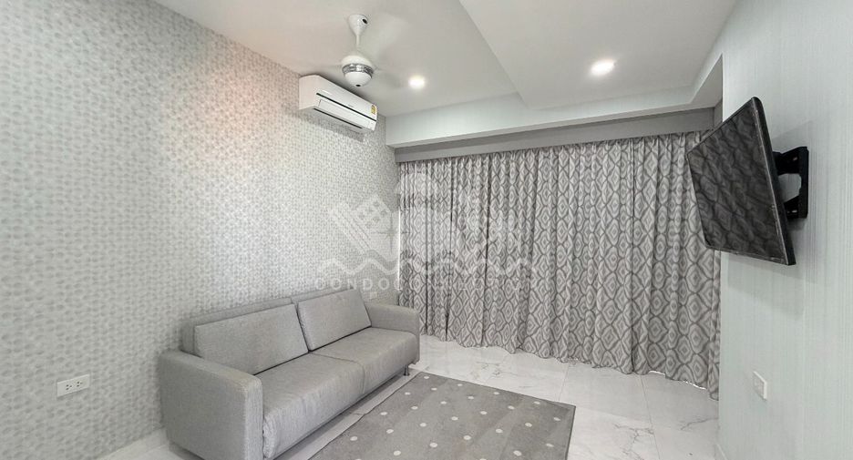 For sale そして for rent 3 ベッドルーム condo in Pratumnak, Pattaya