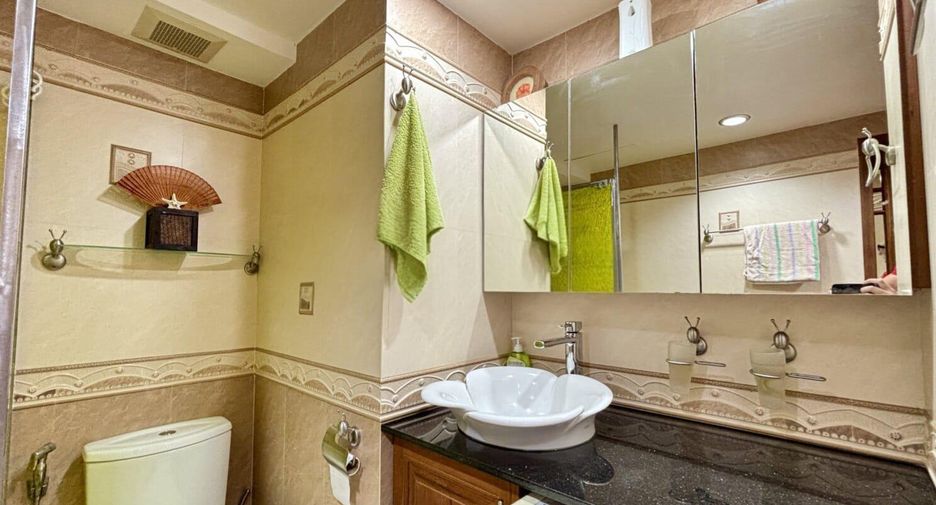 For sale 1 bed condo in Jomtien, Pattaya