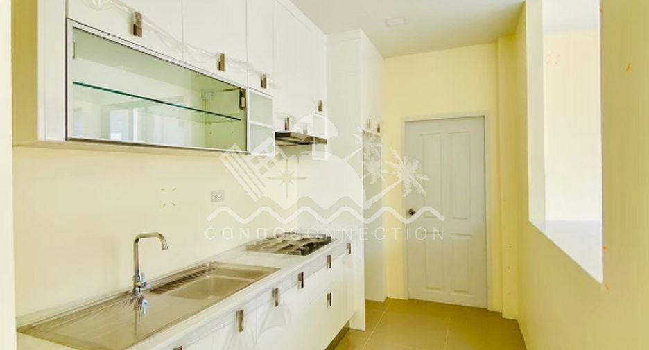 For sale 3 bedrooms house in East Pattaya, Pattaya