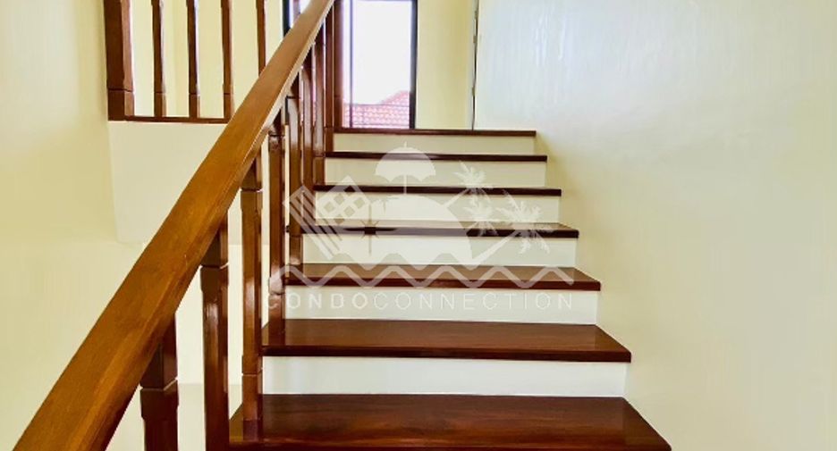 For sale 3 bedrooms house in East Pattaya, Pattaya