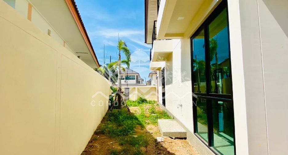 For sale 3 bedrooms house in East Pattaya, Pattaya